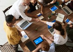 Why Effective Communication Sets Leaders Apart